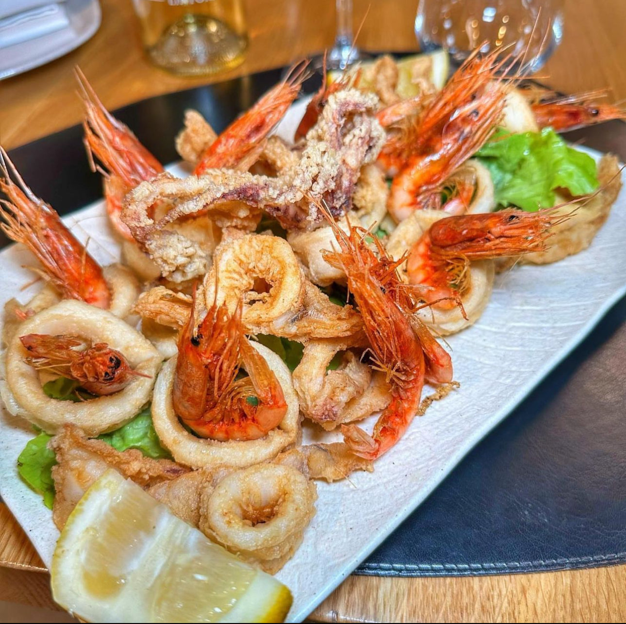 Fritto di gamberi e calamari